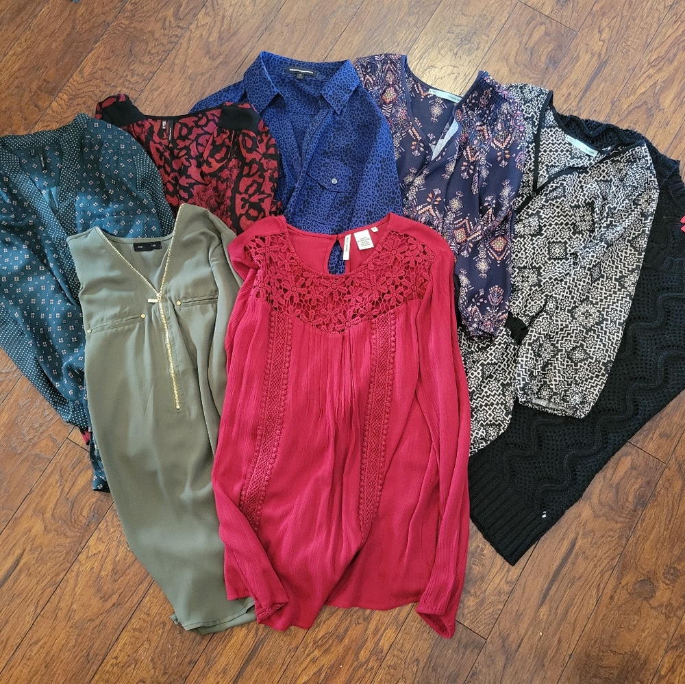 Bundle of 8 tops